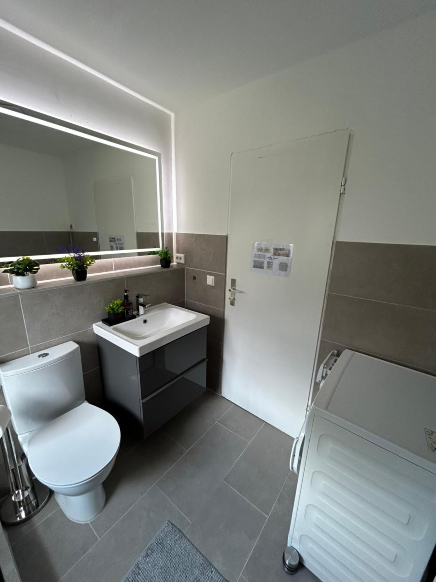 Appartement Renovated Flat - Prime Location Near Marienplatz à Stuttgart Extérieur photo